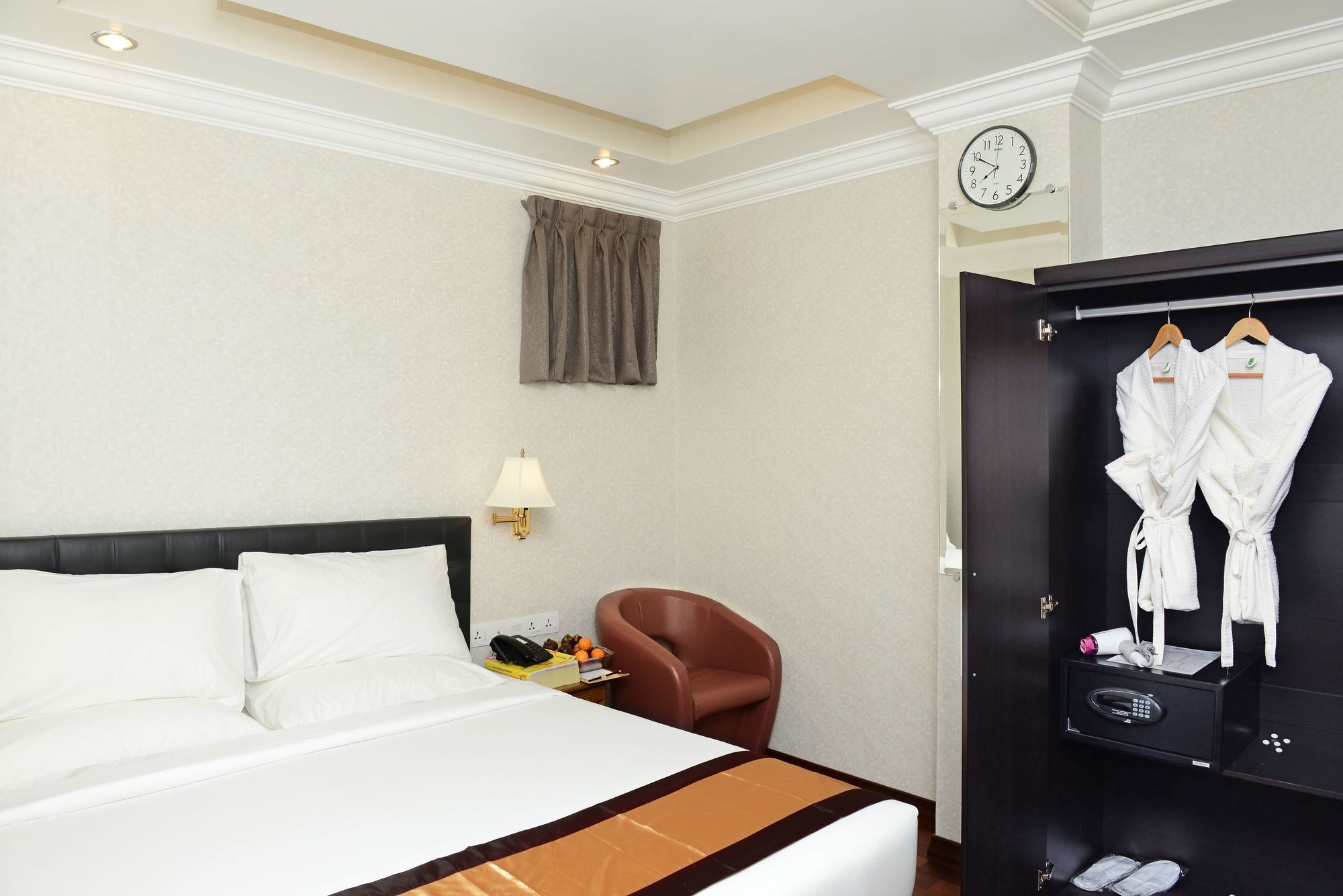 Hotel Bond Yangon Luaran gambar