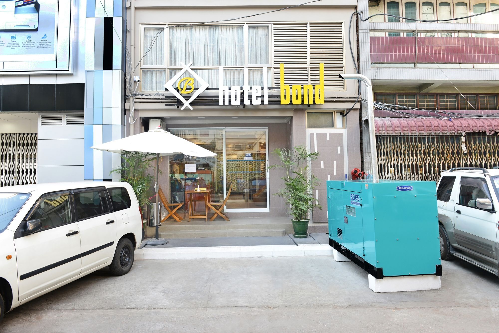 Hotel Bond Yangon Luaran gambar